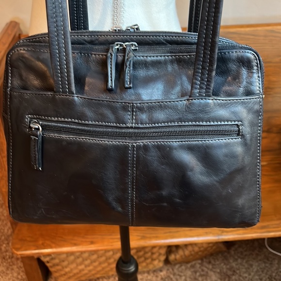 TIGNANELLO BLACK GENUINE LEATHER SHOULDER BAG - Picture 2 of 9